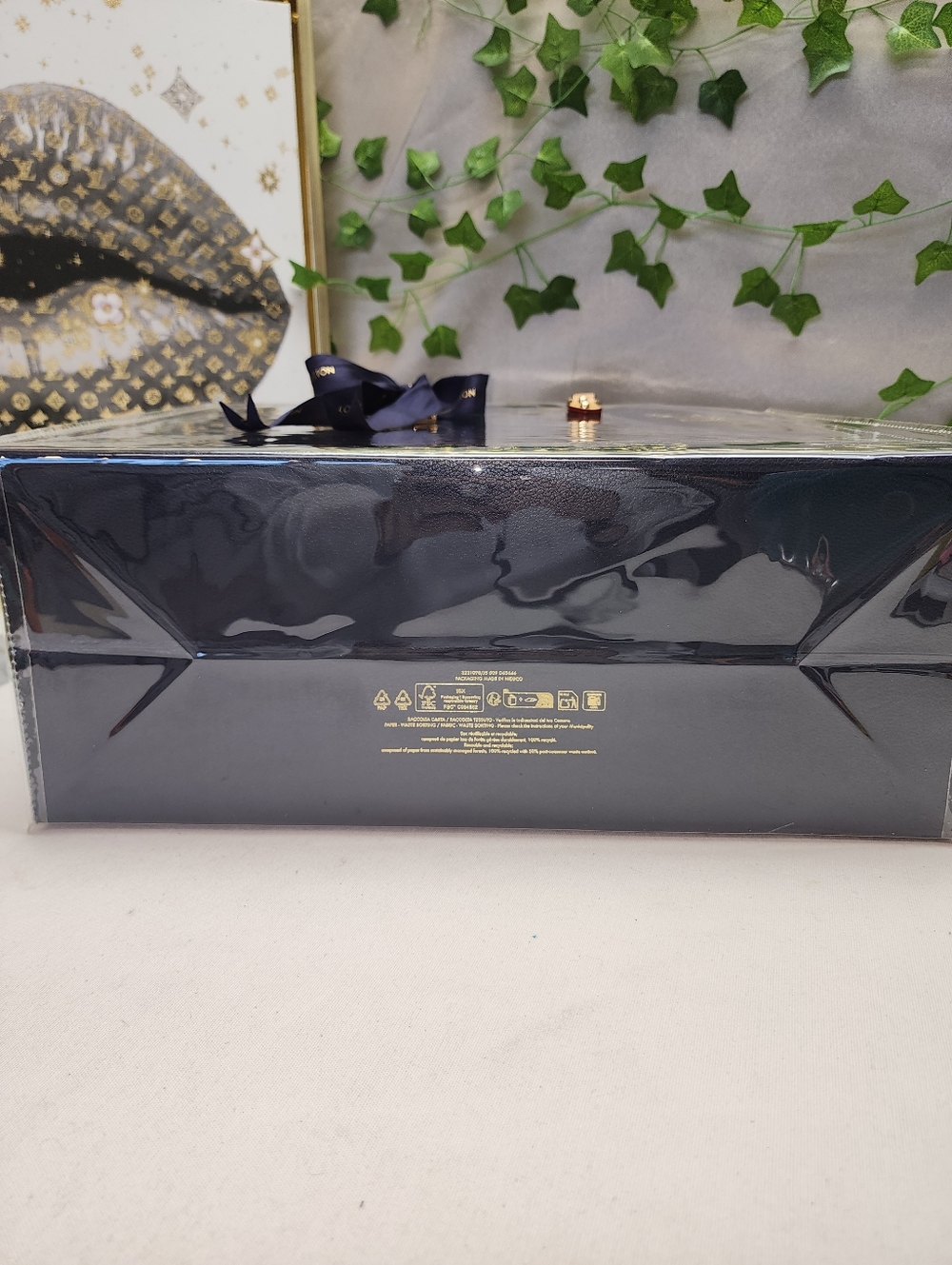 Authentic Louis Vuitton Limited Edition 2024 Retail Shopping Bag in A PVC Tote - Picture 7 of 11
